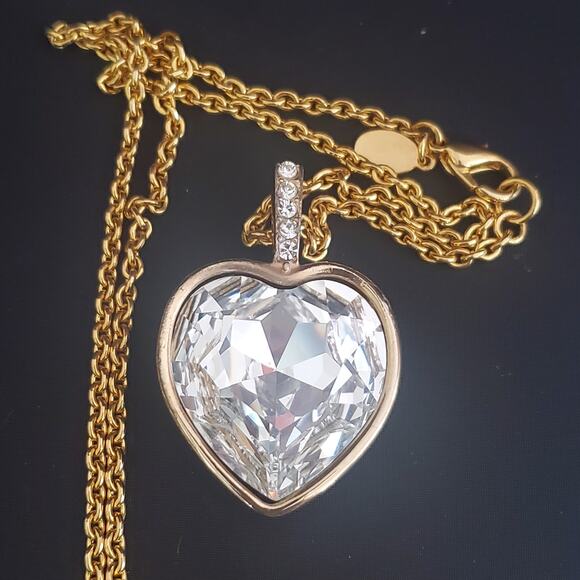 Kenneth J Lane Large Faceted Crystal Heart Necklace Gold Tone Signed KJL - Picture 1 of 9